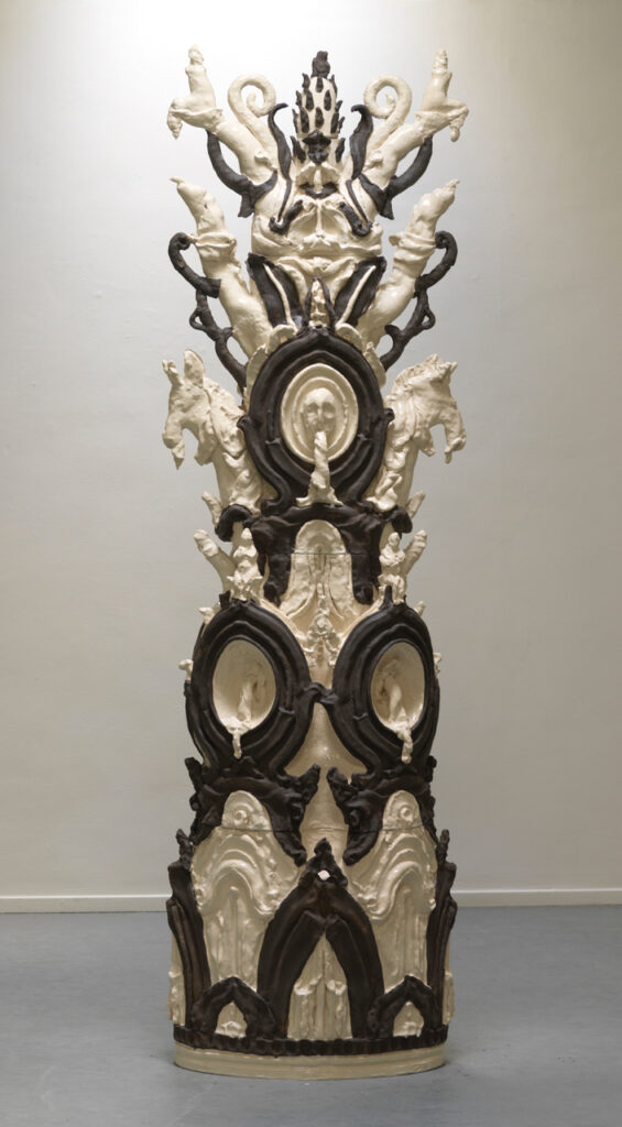 WVZ 220 S TRE 2009 Ton glasiert 5-teilig 285x90x60cm Eric de Vries